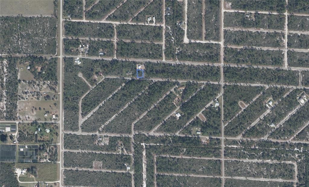 На продажу: $17,500 (0.27 acres)