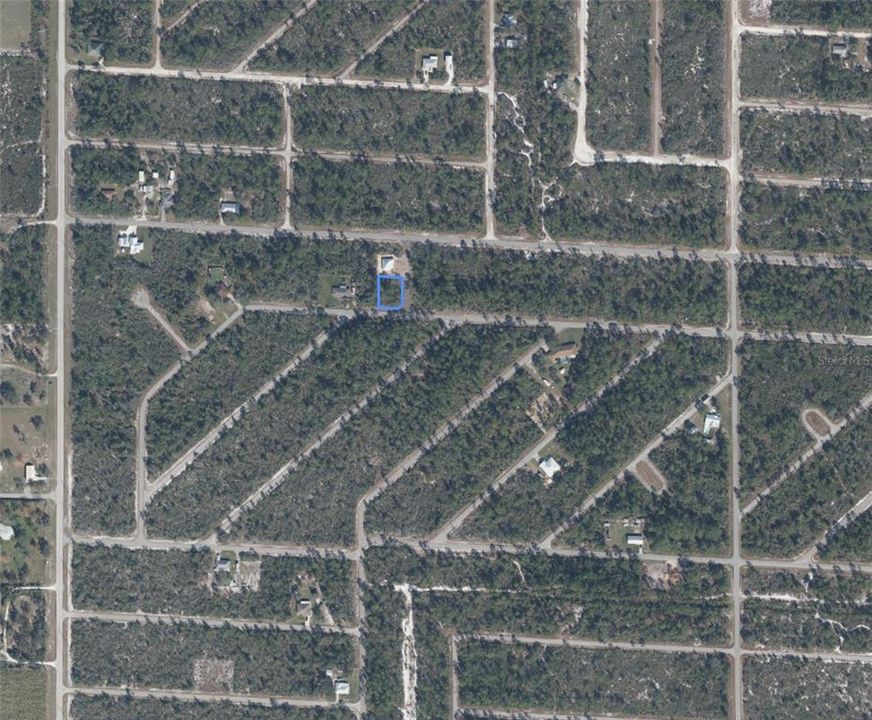 На продажу: $17,500 (0.27 acres)