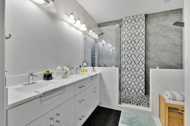 Active With Contract: $470,000 (4 beds, 3 baths, 2032 Square Feet)