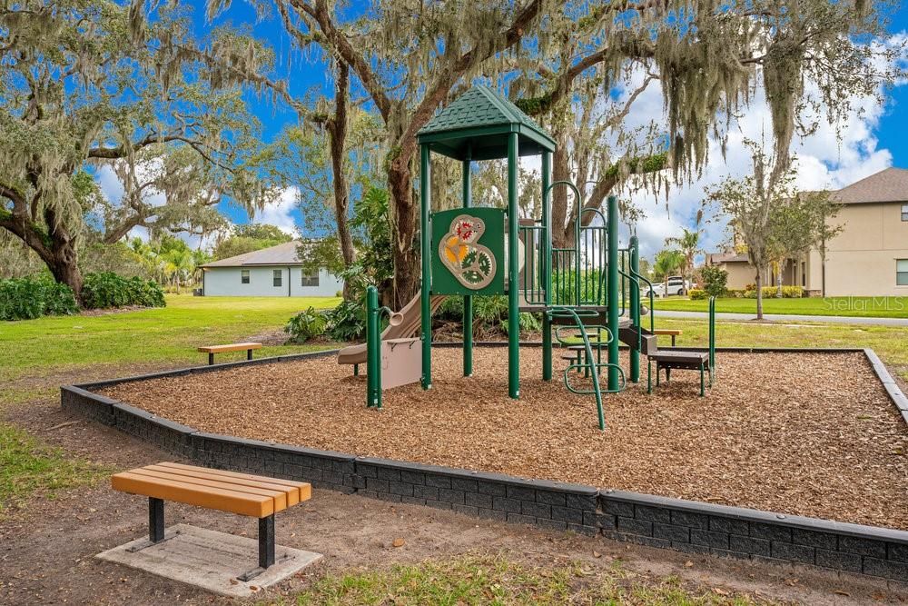 Active With Contract: $470,000 (4 beds, 3 baths, 2032 Square Feet)