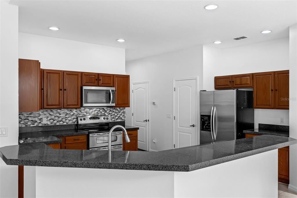 待售: $750,000 (4 贝兹, 3 浴室, 3222 平方英尺)