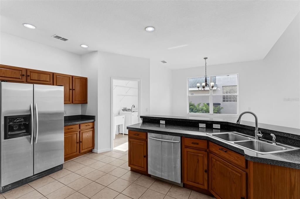 待售: $750,000 (4 贝兹, 3 浴室, 3222 平方英尺)