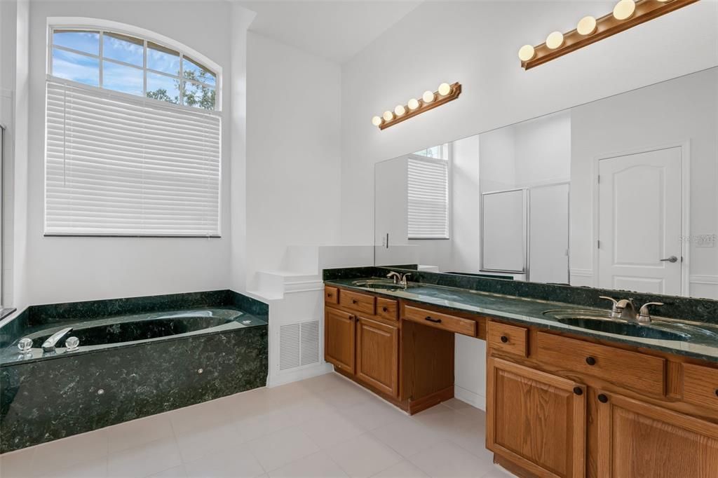 待售: $750,000 (4 贝兹, 3 浴室, 3222 平方英尺)