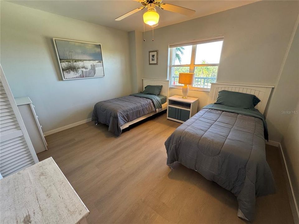 В аренду: $2,000 (2 спален, 2 ванн, 978 Квадратных фут)