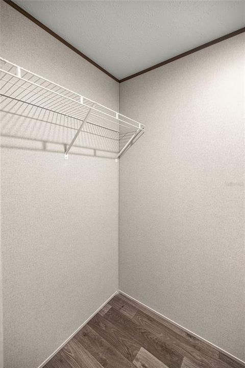 合同活跃: $174,900 (2 贝兹, 2 浴室, 820 平方英尺)