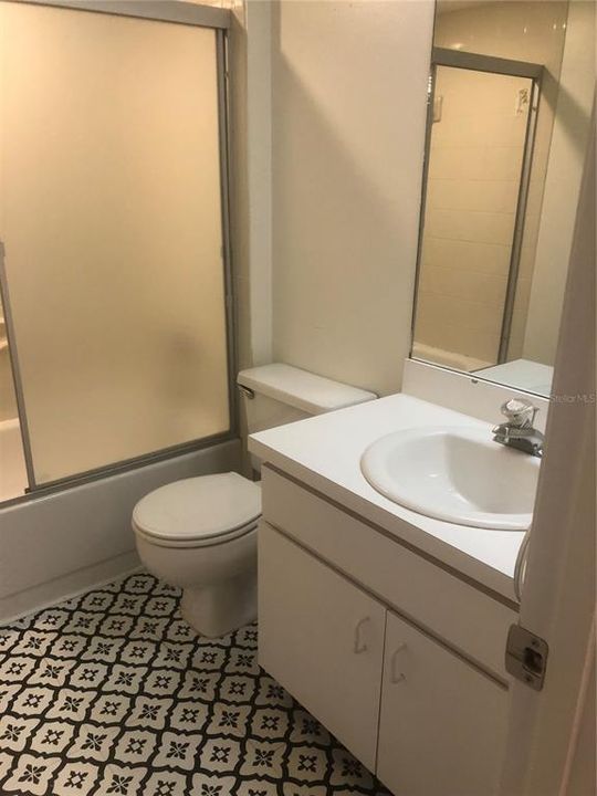 Active With Contract: $4,250 (3 beds, 2 baths, 2070 Square Feet)