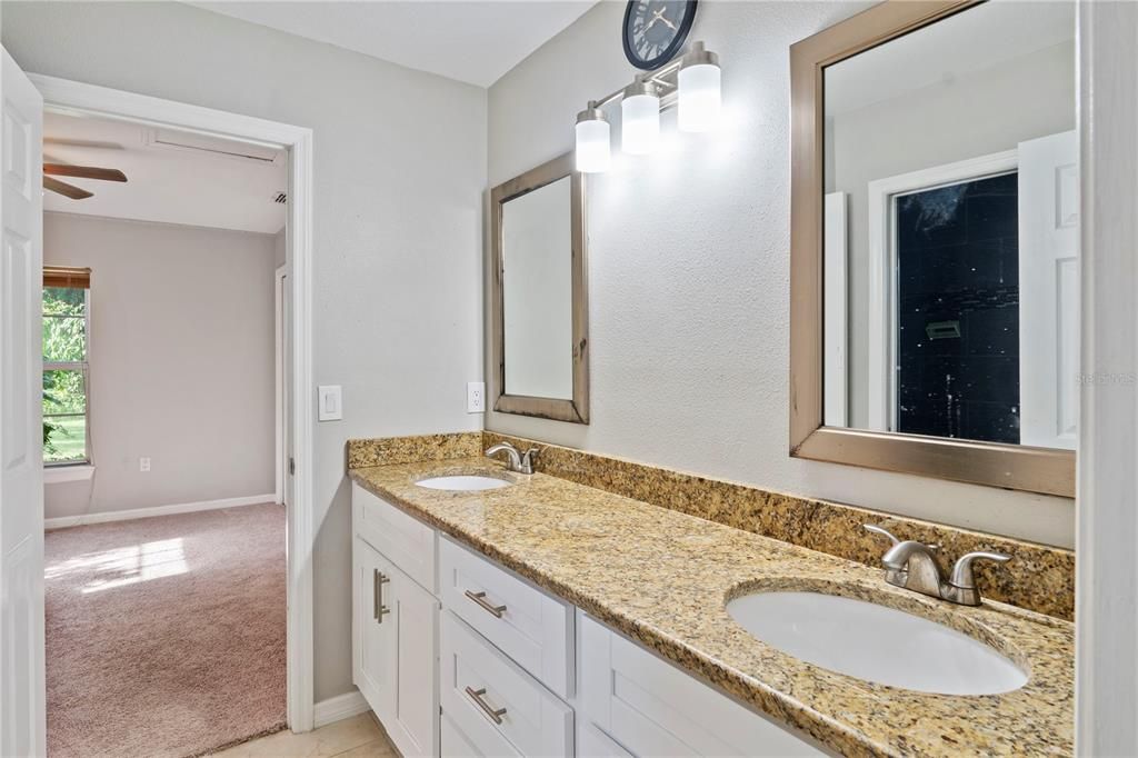 For Sale: $625,000 (5 beds, 3 baths, 3488 Square Feet)