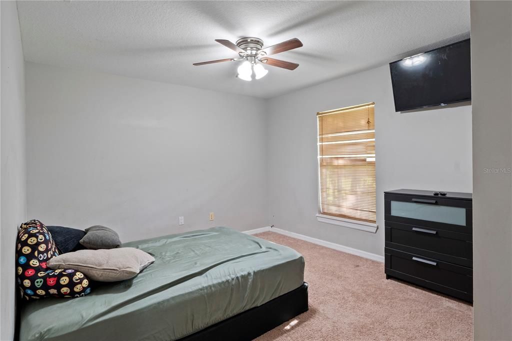 For Sale: $625,000 (5 beds, 3 baths, 3488 Square Feet)