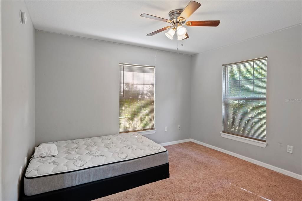 For Sale: $625,000 (5 beds, 3 baths, 3488 Square Feet)