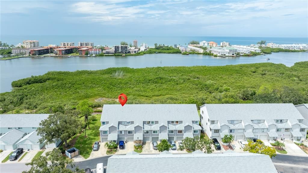 For Sale: $444,500 (3 beds, 3 baths, 1998 Square Feet)