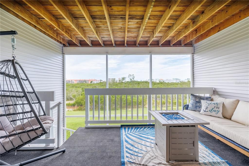 For Sale: $444,500 (3 beds, 3 baths, 1998 Square Feet)