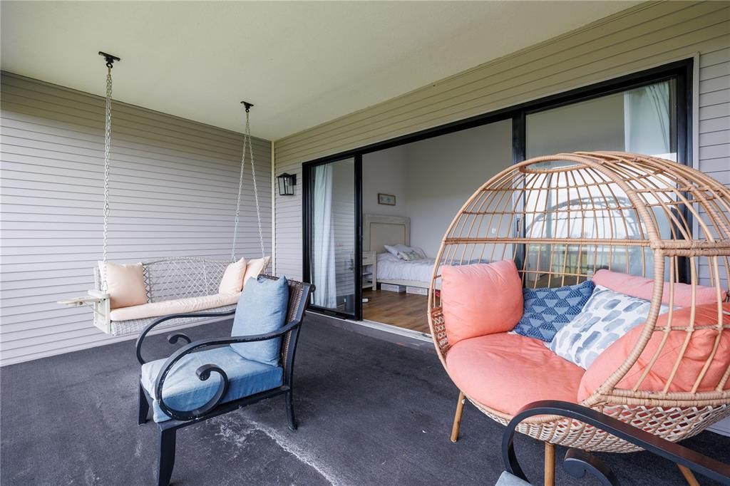 For Sale: $444,500 (3 beds, 3 baths, 1998 Square Feet)