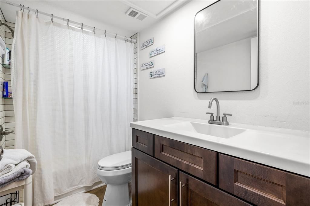 For Sale: $444,500 (3 beds, 3 baths, 1998 Square Feet)