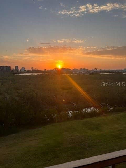 For Sale: $444,500 (3 beds, 3 baths, 1998 Square Feet)