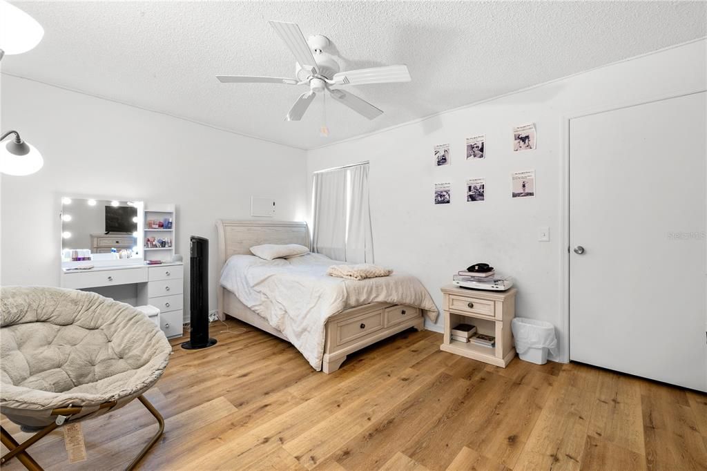 For Sale: $444,500 (3 beds, 3 baths, 1998 Square Feet)