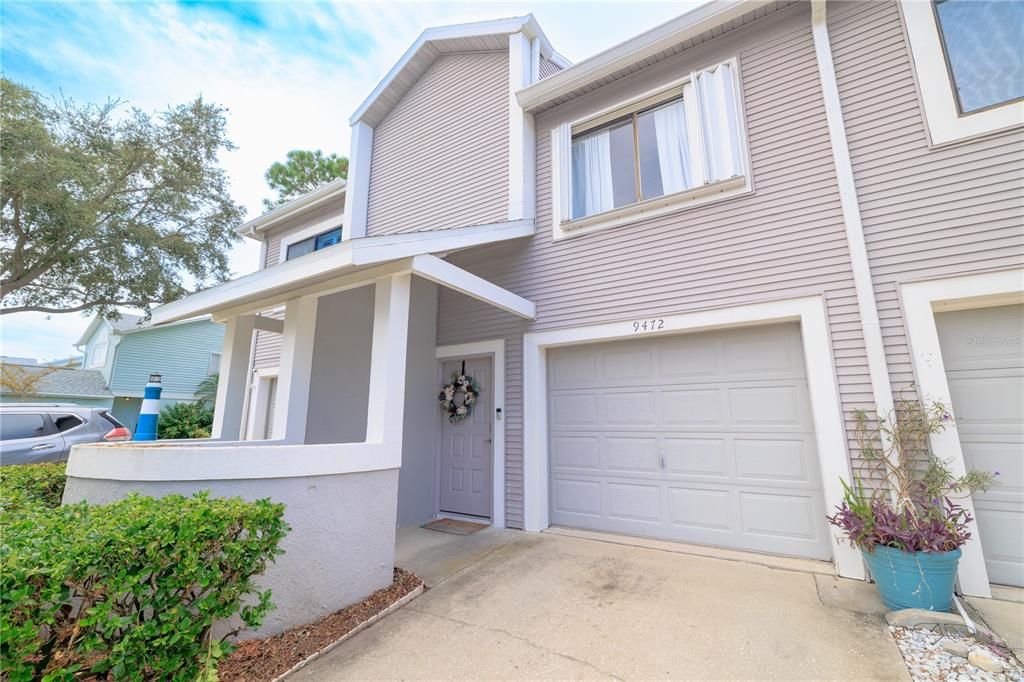 For Sale: $444,500 (3 beds, 3 baths, 1998 Square Feet)