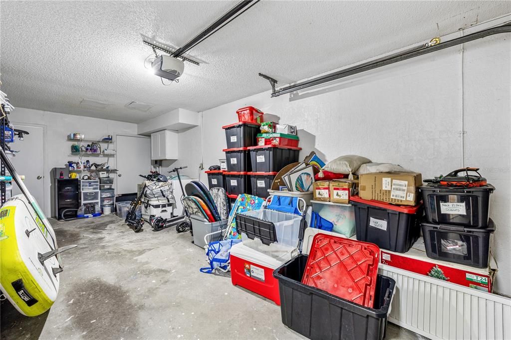 For Sale: $444,500 (3 beds, 3 baths, 1998 Square Feet)