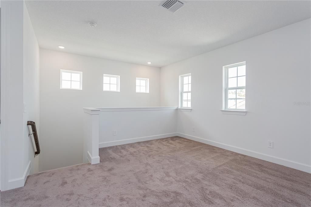 For Rent: $6,500 (4 beds, 5 baths, 4099 Square Feet)