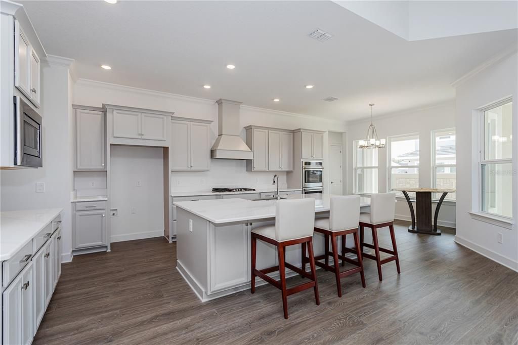 For Rent: $6,500 (4 beds, 5 baths, 4099 Square Feet)