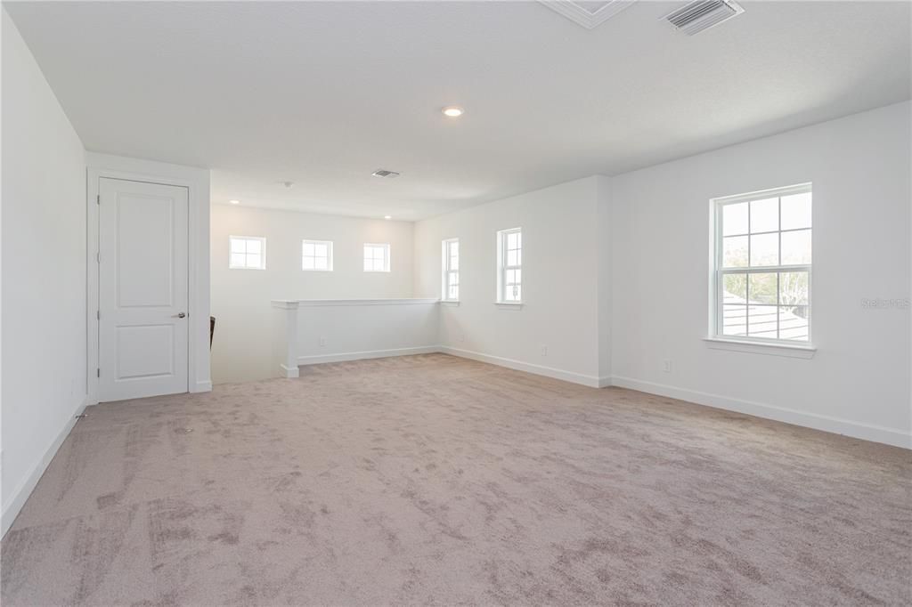 For Rent: $6,500 (4 beds, 5 baths, 4099 Square Feet)