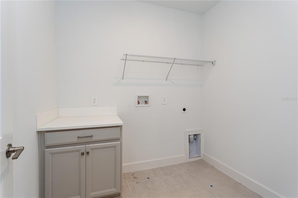 For Rent: $6,500 (4 beds, 5 baths, 4099 Square Feet)