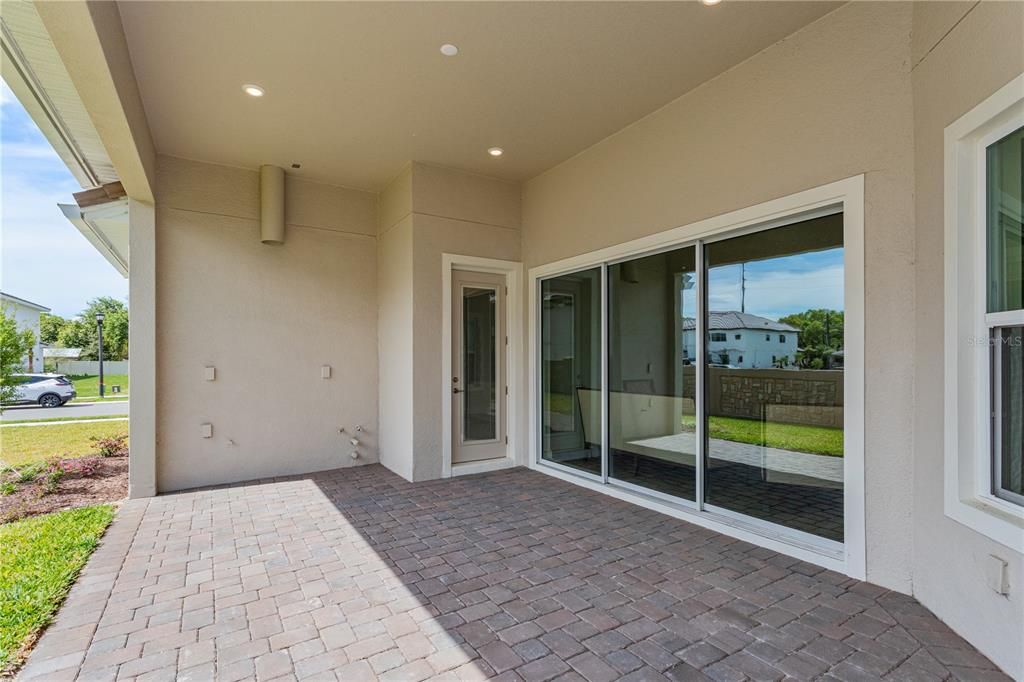 For Rent: $6,500 (4 beds, 5 baths, 4099 Square Feet)