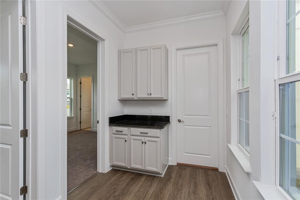 For Rent: $6,500 (4 beds, 5 baths, 4099 Square Feet)