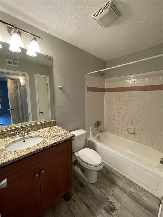 Active With Contract: $1,550 (2 beds, 2 baths, 848 Square Feet)