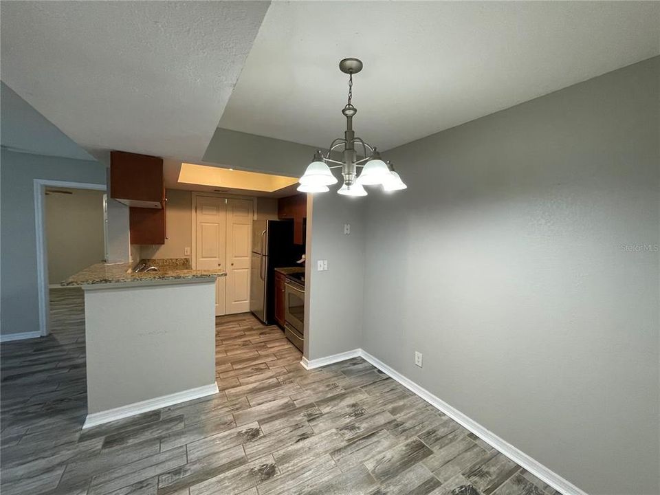 Active With Contract: $1,550 (2 beds, 2 baths, 848 Square Feet)