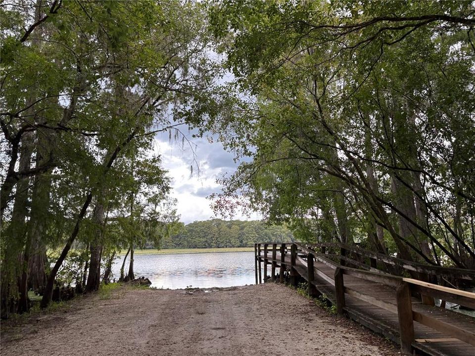 На продажу: $380,000 (9.00 acres)