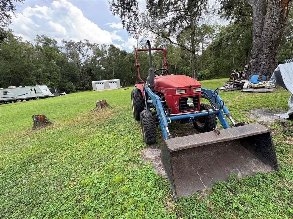 На продажу: $380,000 (9.00 acres)