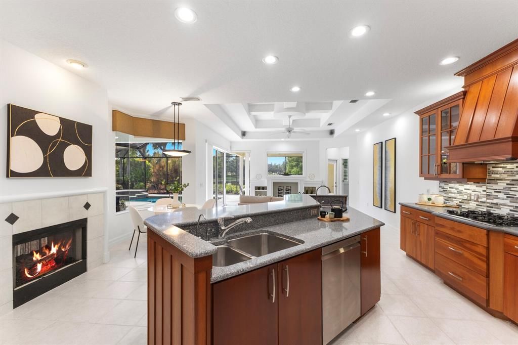 Под контрактом: $995,000 (3 спален, 3 ванн, 2928 Квадратных фут)