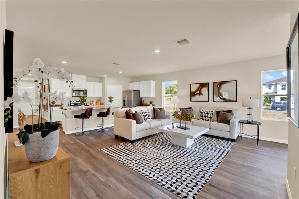 Active With Contract: $435,490 (5 beds, 3 baths, 2077 Square Feet)