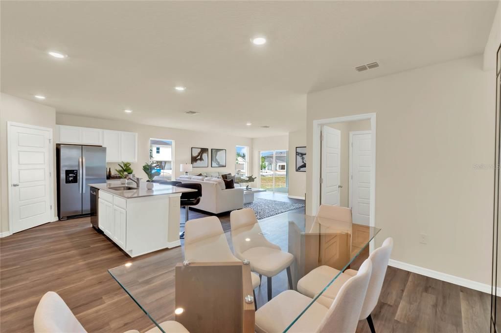 Active With Contract: $435,490 (5 beds, 3 baths, 2077 Square Feet)