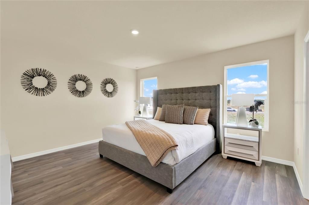 Active With Contract: $435,490 (5 beds, 3 baths, 2077 Square Feet)