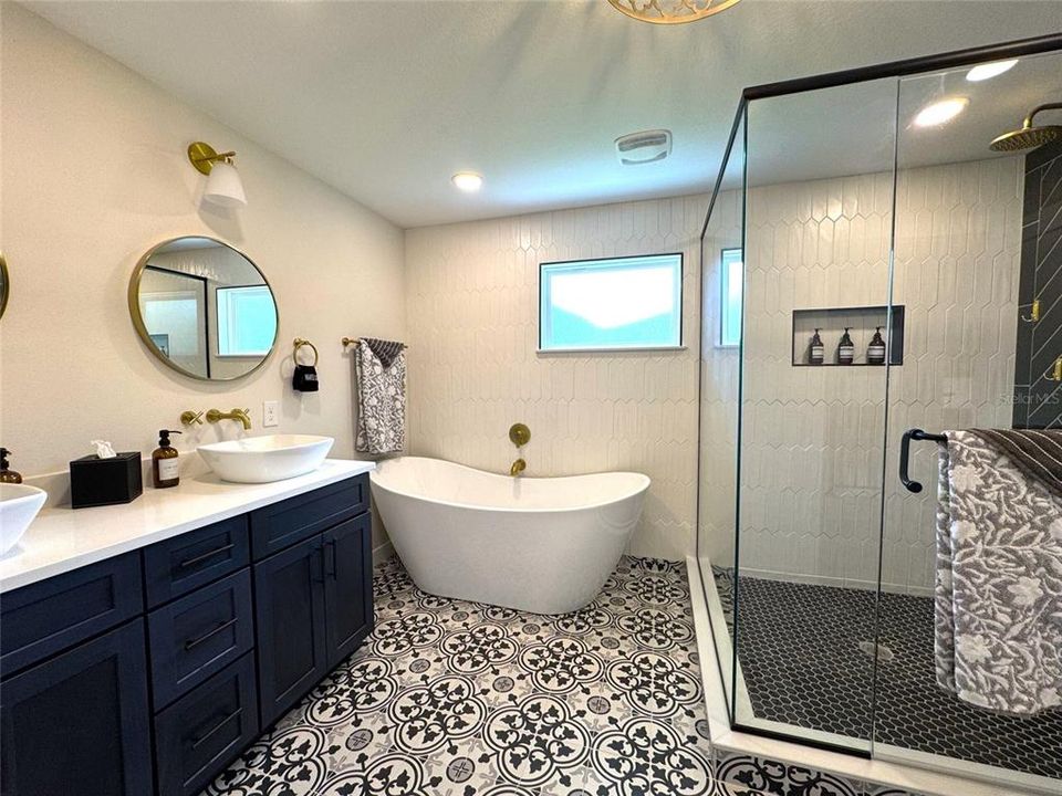 For Rent: $4,000 (2 beds, 2 baths, 1503 Square Feet)