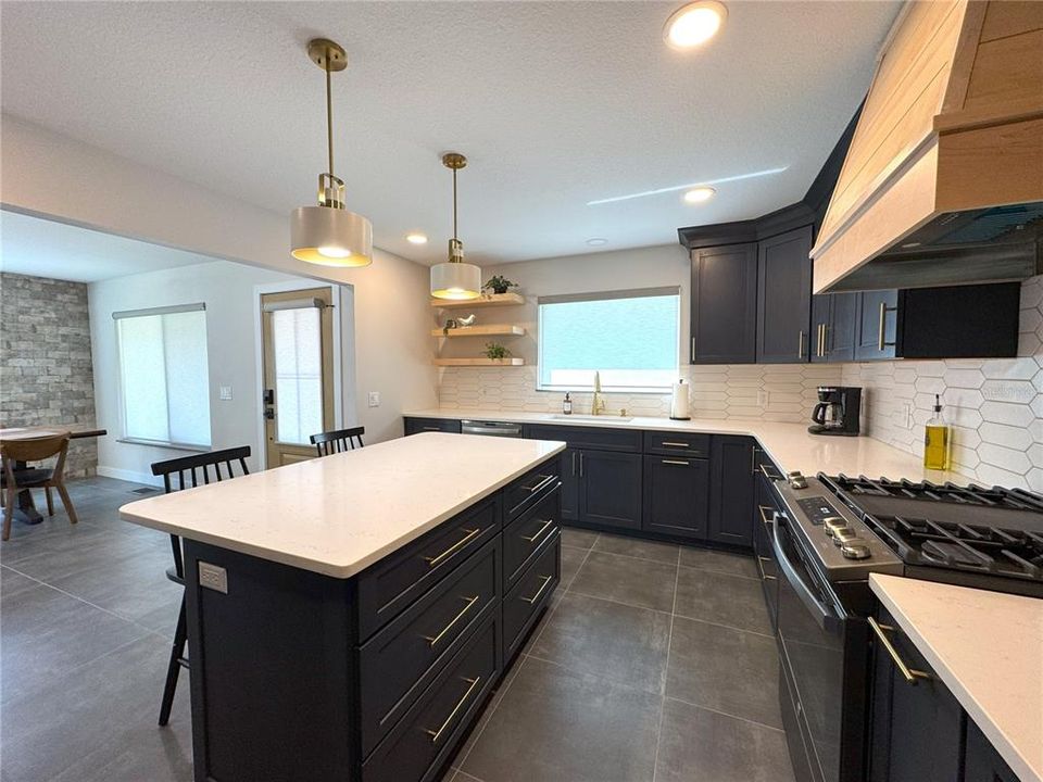 For Rent: $4,000 (2 beds, 2 baths, 1503 Square Feet)