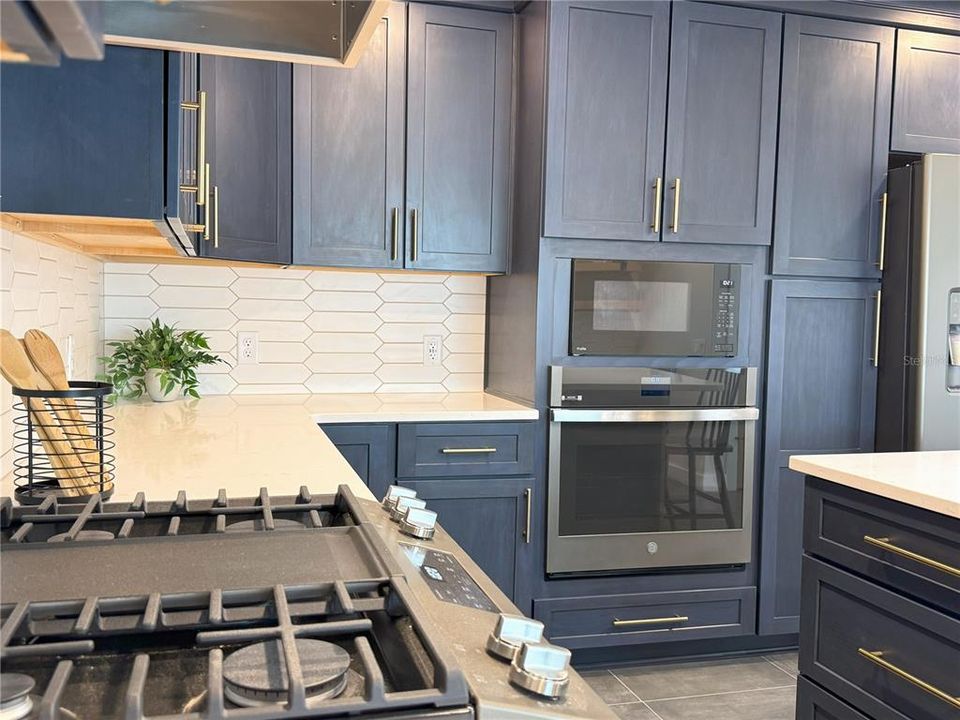 For Rent: $4,000 (2 beds, 2 baths, 1503 Square Feet)