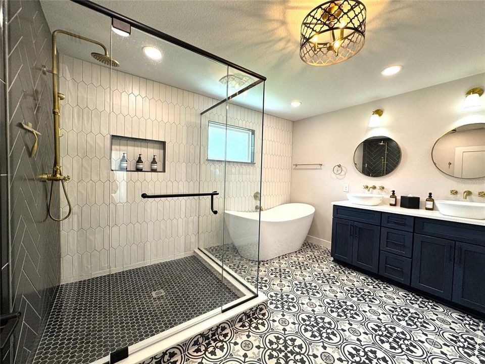 For Rent: $4,000 (2 beds, 2 baths, 1503 Square Feet)