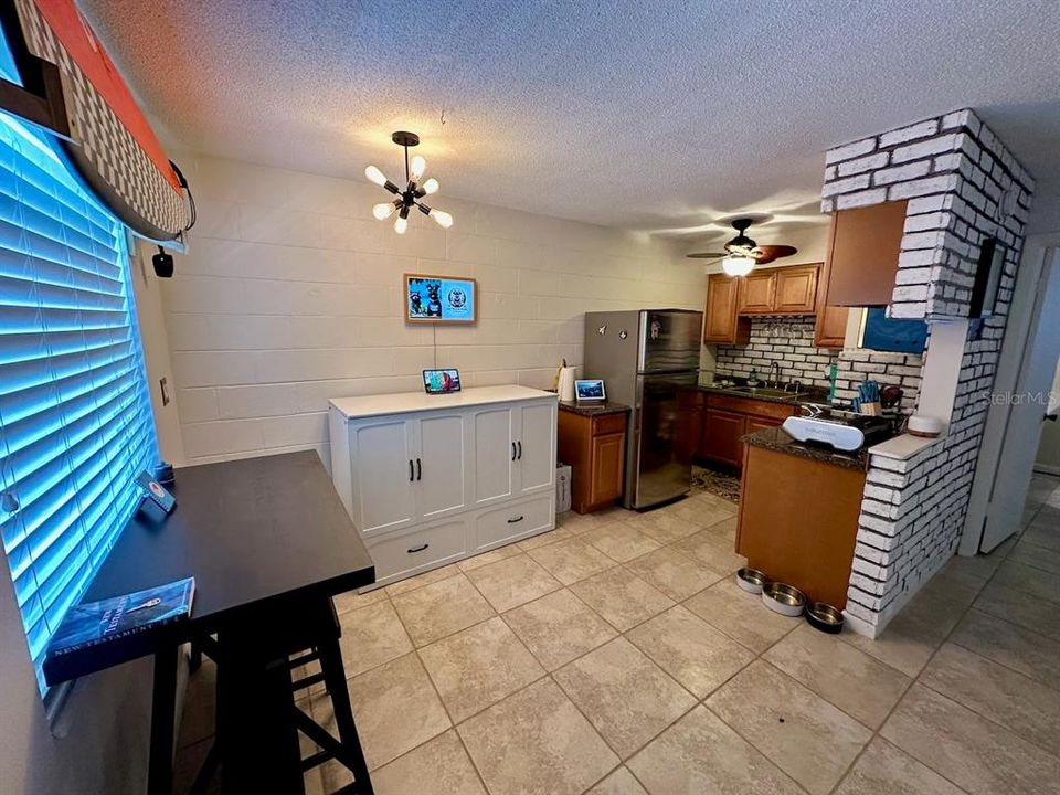 待售: $131,000 (1 贝兹, 1 浴室, 583 平方英尺)