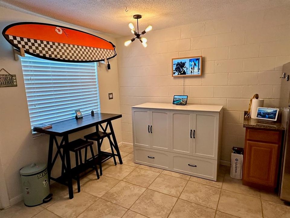 待售: $131,000 (1 贝兹, 1 浴室, 583 平方英尺)