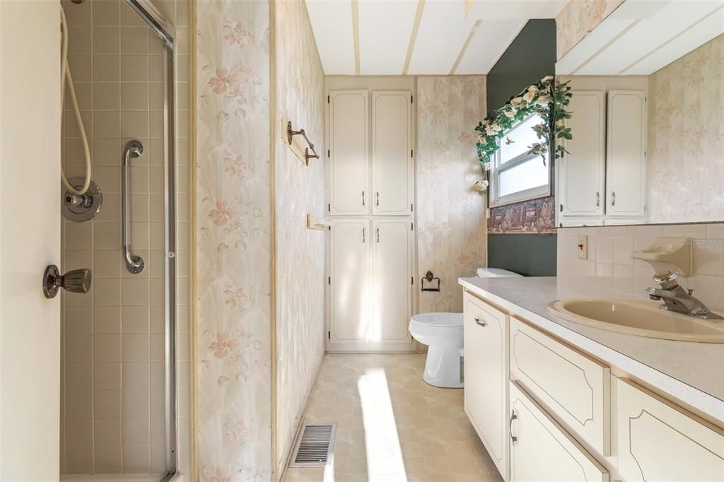 For Sale: $160,000 (2 beds, 2 baths, 1152 Square Feet)