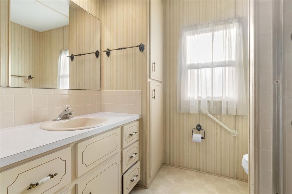 For Sale: $160,000 (2 beds, 2 baths, 1152 Square Feet)