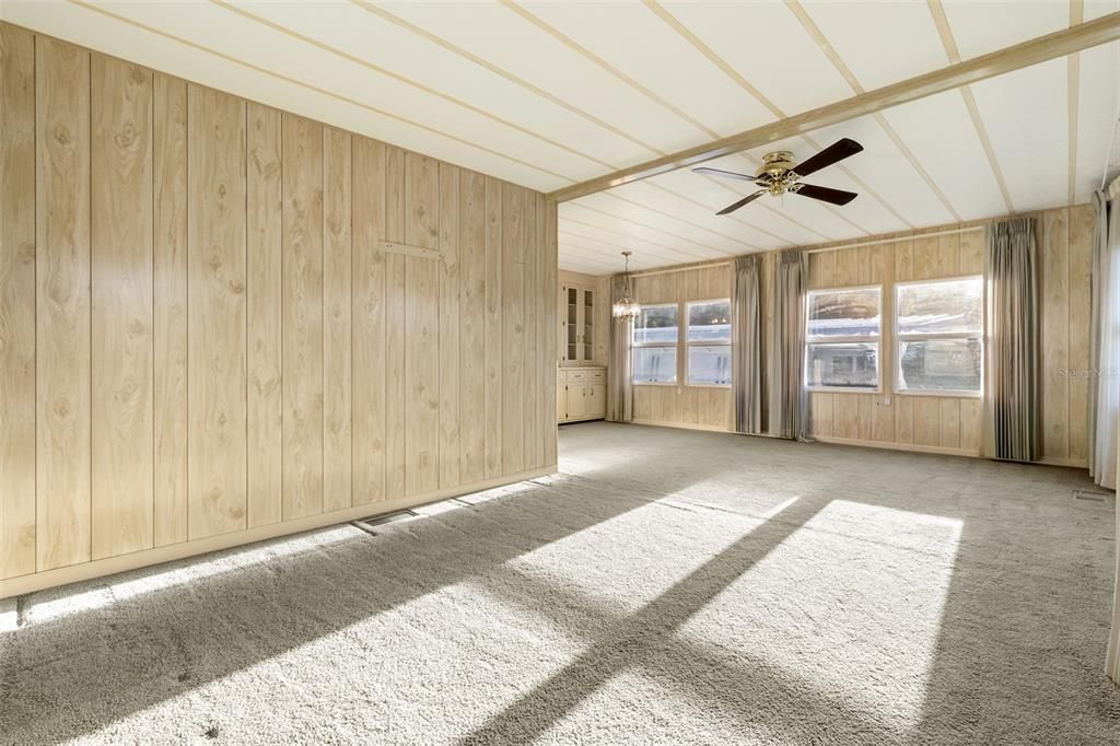 For Sale: $160,000 (2 beds, 2 baths, 1152 Square Feet)