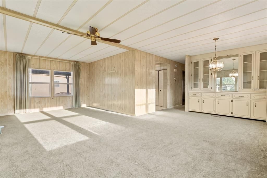 For Sale: $160,000 (2 beds, 2 baths, 1152 Square Feet)