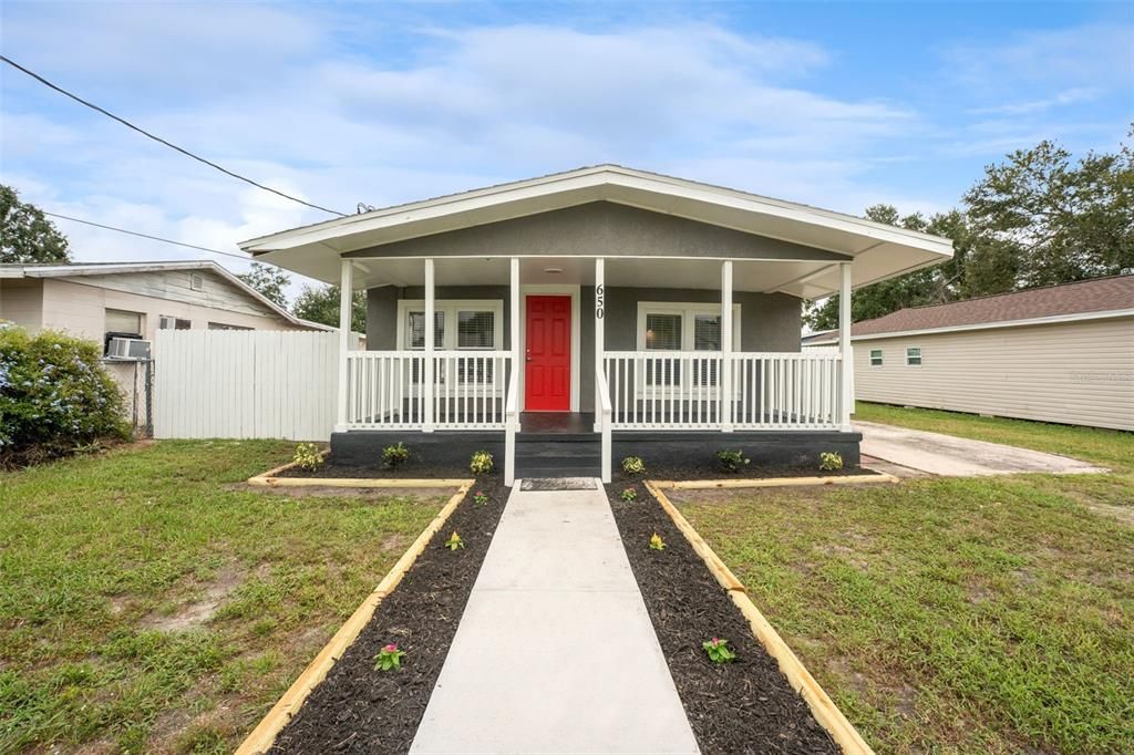 待售: $189,900 (2 贝兹, 1 浴室, 864 平方英尺)