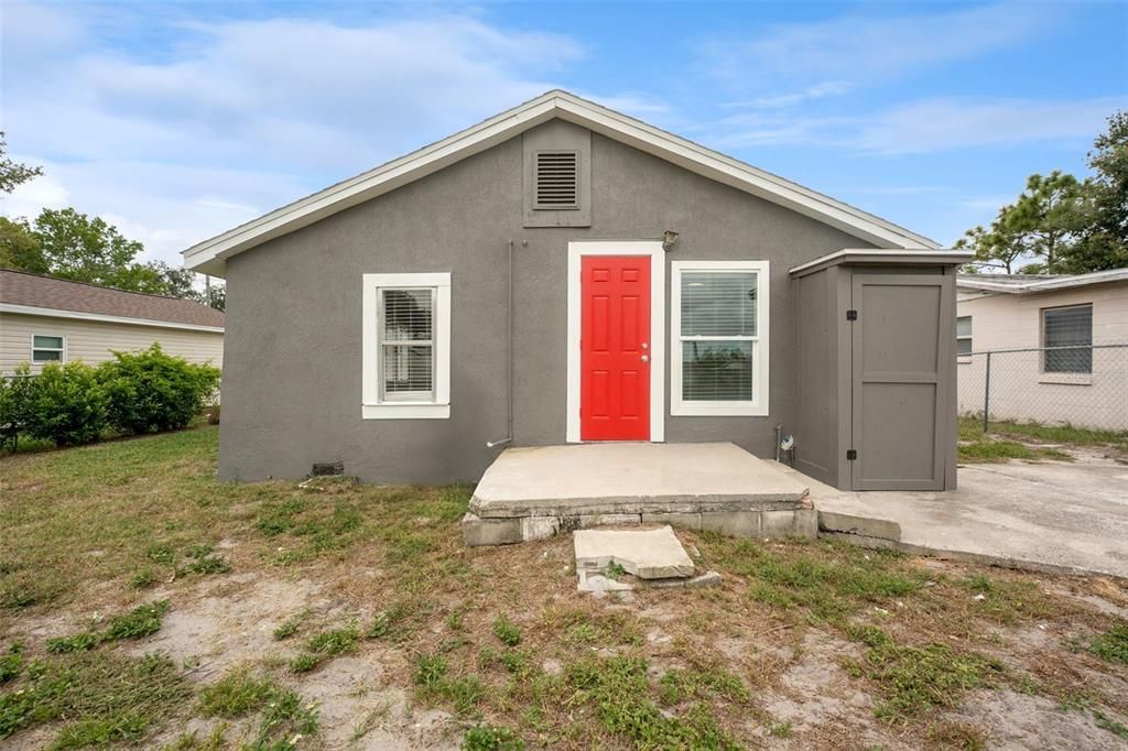 待售: $189,900 (2 贝兹, 1 浴室, 864 平方英尺)