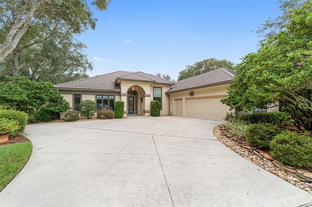 Под контрактом: $687,000 (4 спален, 3 ванн, 2486 Квадратных фут)