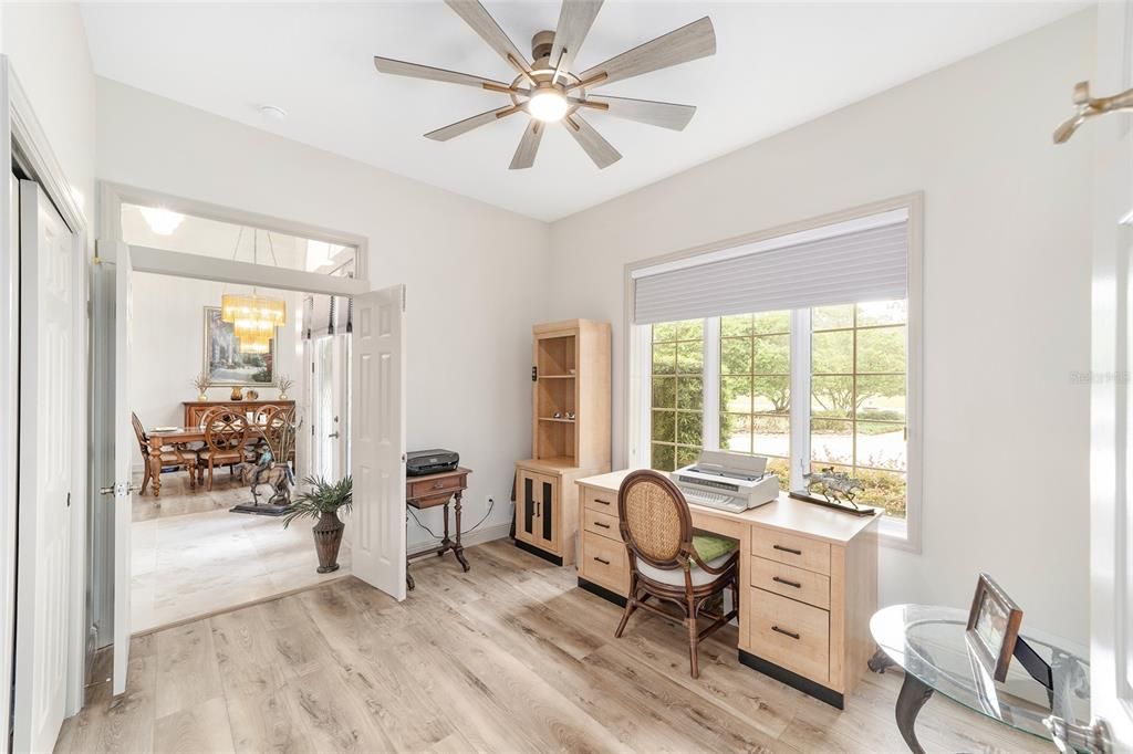 Под контрактом: $687,000 (4 спален, 3 ванн, 2486 Квадратных фут)