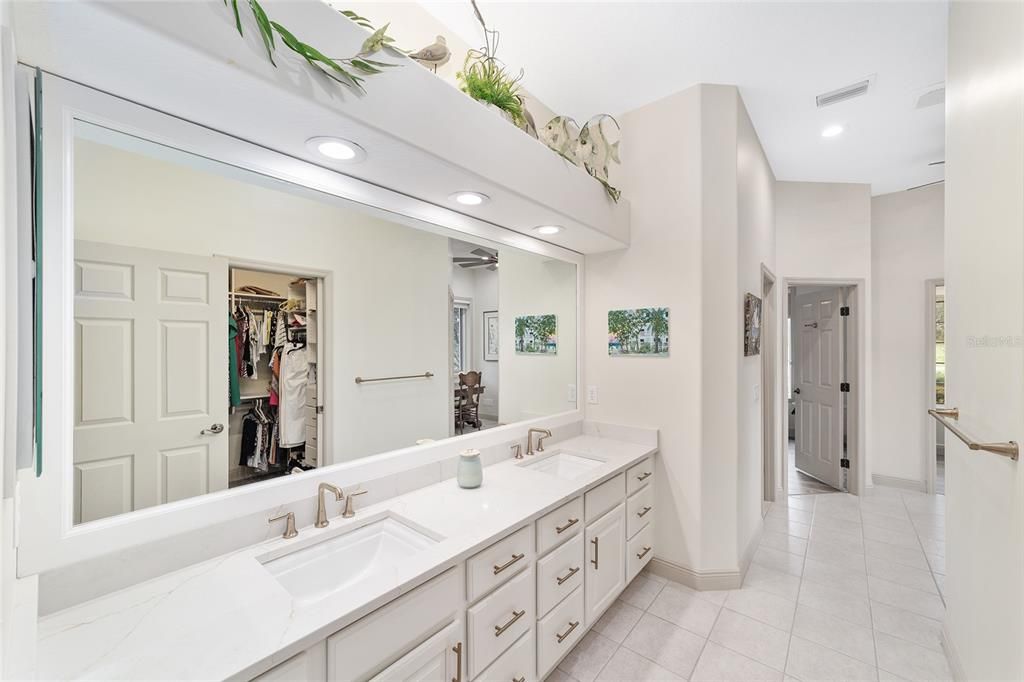 Под контрактом: $687,000 (4 спален, 3 ванн, 2486 Квадратных фут)